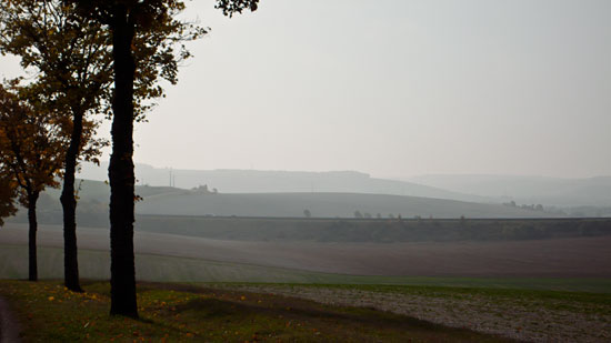 reggel, úton Vézelay felé