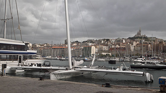 a majdnem repülőgép vitorlás, a Hydroptere