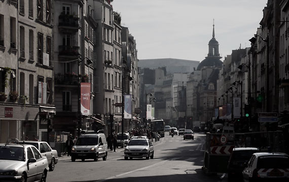 újabb próbálkozás a Rue St Antoine-nal